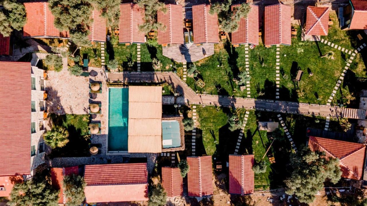 Serender Bungalov Bed & Breakfast Foca Exterior photo